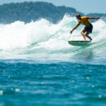 Quel équipement de surf choisir pour progresser dans les meilleures conditions ?